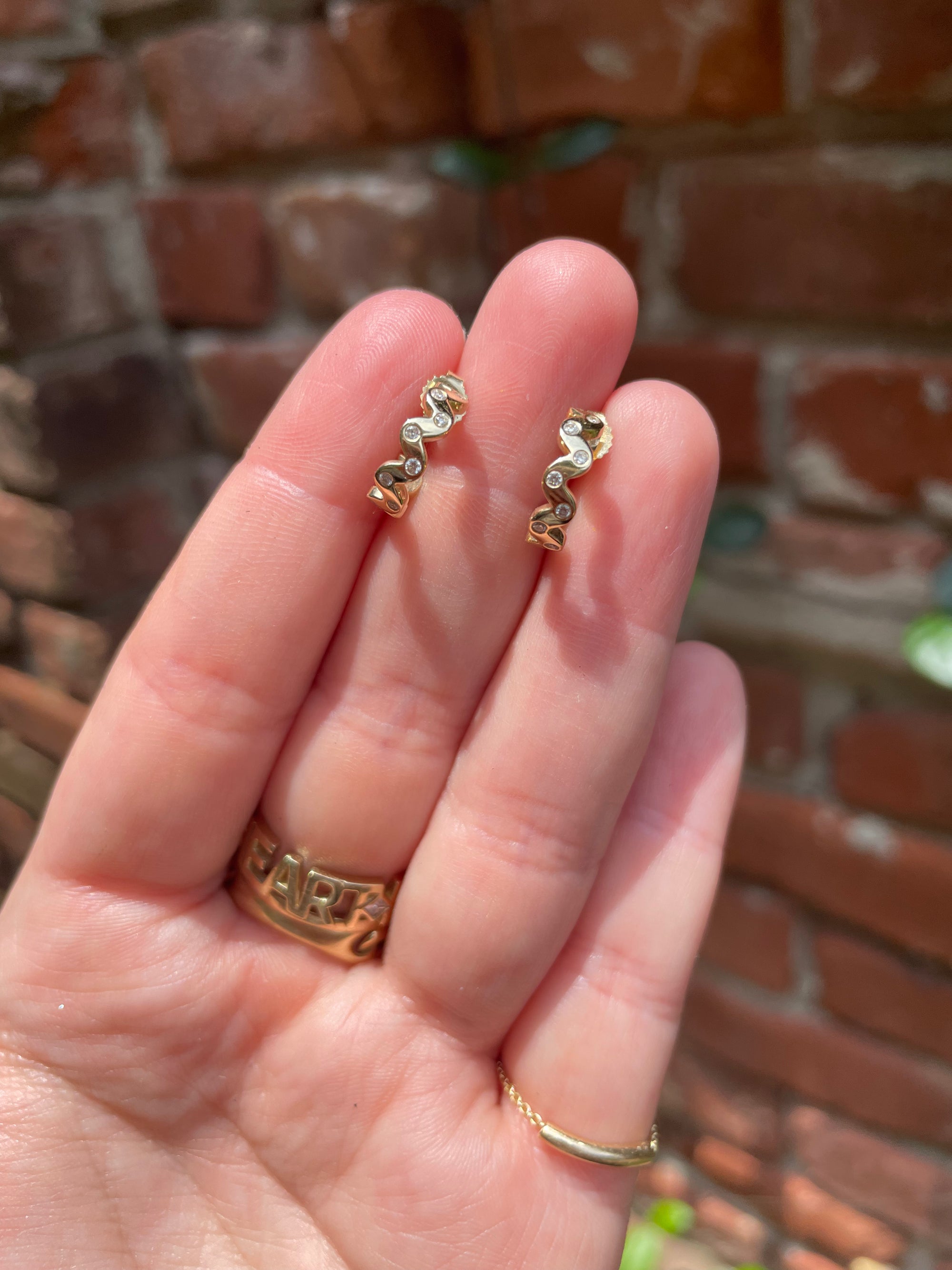 SFJ Baby Squiggle Hoops